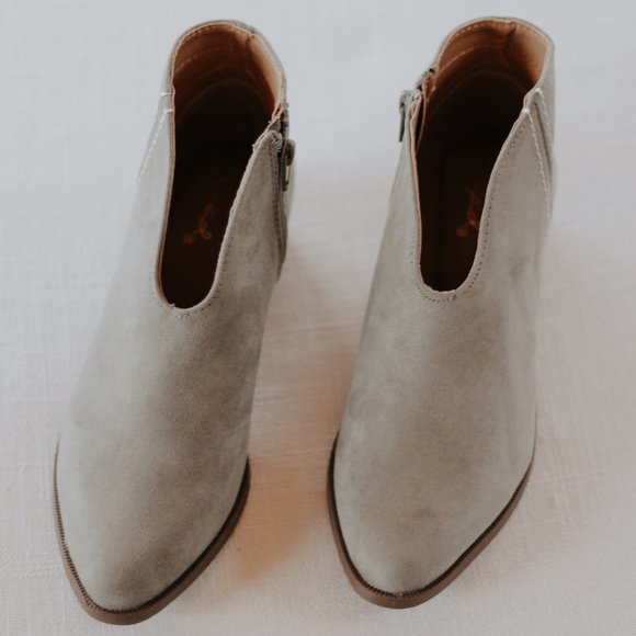 Qupid Rager Bootie - Picture 2 of 4